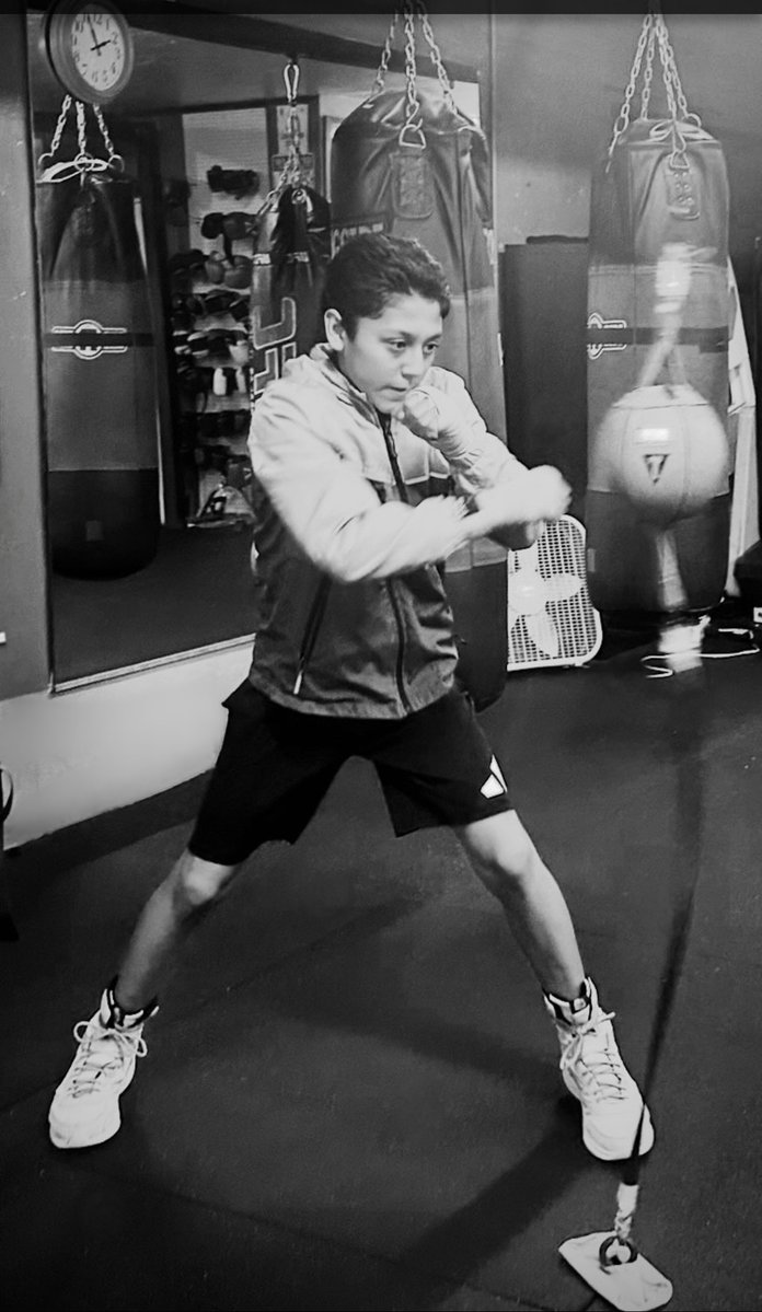 abcyouthfounda1's tweet image. Believe in the best version of you!
You&apos;re worth it! Your thoughts and your behavior today must align with the person you aspire to be! #scholarathlete #boxinginglife #afterschoolprograms 
 #motivational