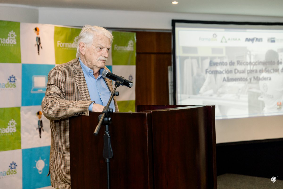 ANFAB_Ec's tweet image. Nuestro presidente ejecutivo, Christian Wahli, resaltó cómo este modelo responde a las necesidades reales de la industria y potencia las capacidades del sector alimenticio.

#FormaciónDual #ANFAB #Formados #AIMA #CámaraAlemana