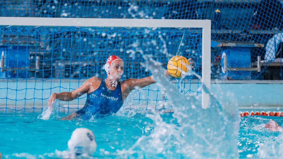 CNECHEYDE's tweet photo. @radioclubSER @TodoGolesRadio @Deporpress @DeportesCopeTfe @deportesctfe @DXTenerife @Deportecanario @Euro_Waterpolo @webtenerife @deportetvC @carlamartiiiin @arsenioWP @MakuBello_1 @_waterpoll_ @saludlasalle @eldia @eldiatenerife @LEWaterpolo 📸 Recopilación de imágenes del pleno europeo 🇪🇺 de triunfos del #TenerifeEcheyde Femenino en la Fase 1️⃣ de la #ConferenceCup 🏆
📷 ➕ Fotos de Tommaso Romeo | @Euro_Waterpolo @EuroAquatics : https://t.co/GhFuS1lctc
#VamosEcheyde #GuayotasEcheyde #ElReto2026 #EcheydeEuropeo https://t.co/LUAwfFgHvq