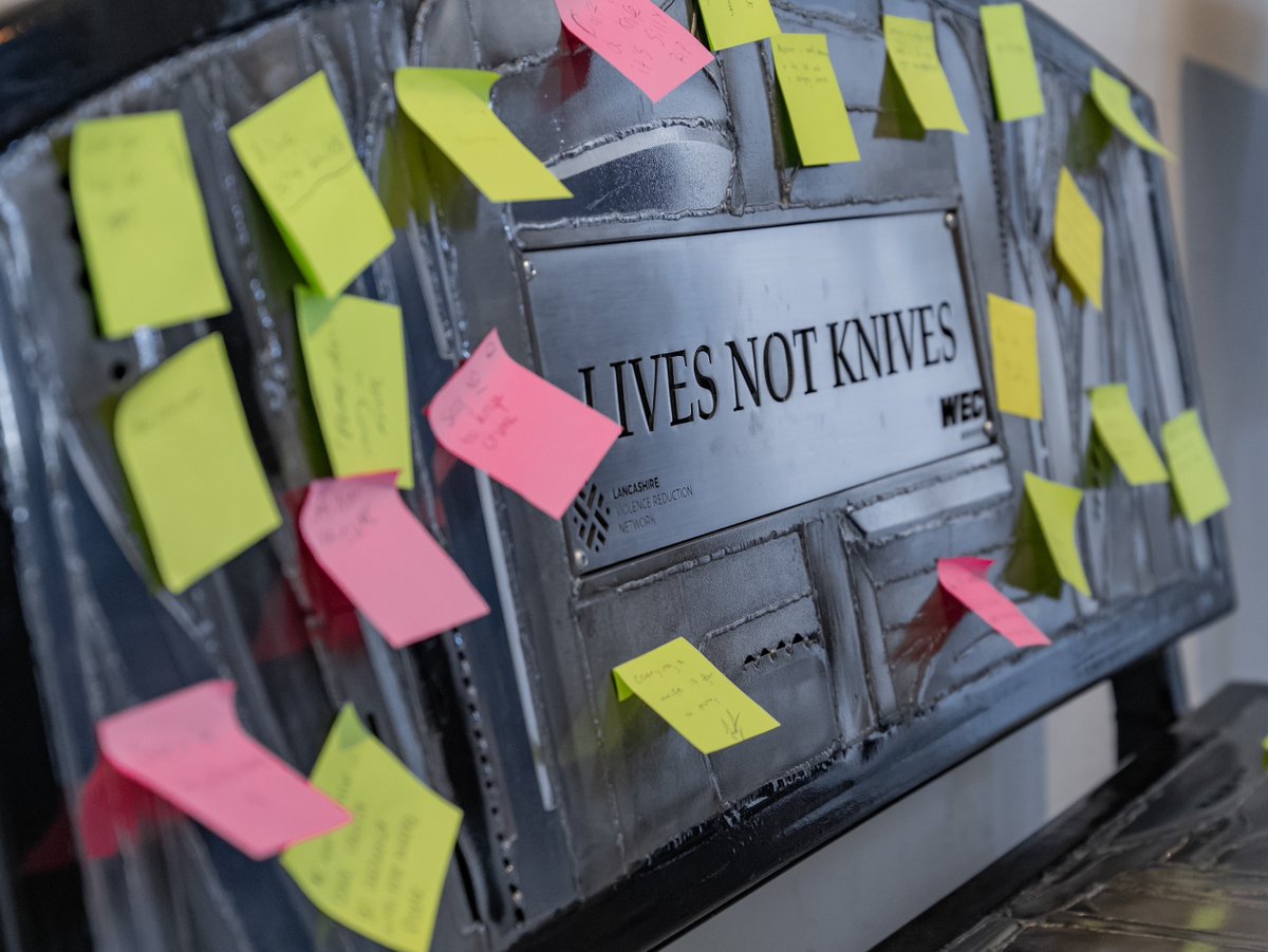 Day 1 of #Sceptre, national knife crime awareness week 🙌

With @in_mcginty, 22 young people + our Champions mentors walked 10 miles, ending at Blackburn Cathedral’s Knife Bench to share reflections.

We're so proud of everyone that took part today! 👏

<a href="/ASFCcommunity/">Accrington Stanley Community Trust</a> <a href="/BRFCTrust/">Blackburn Rovers Community Trust</a>