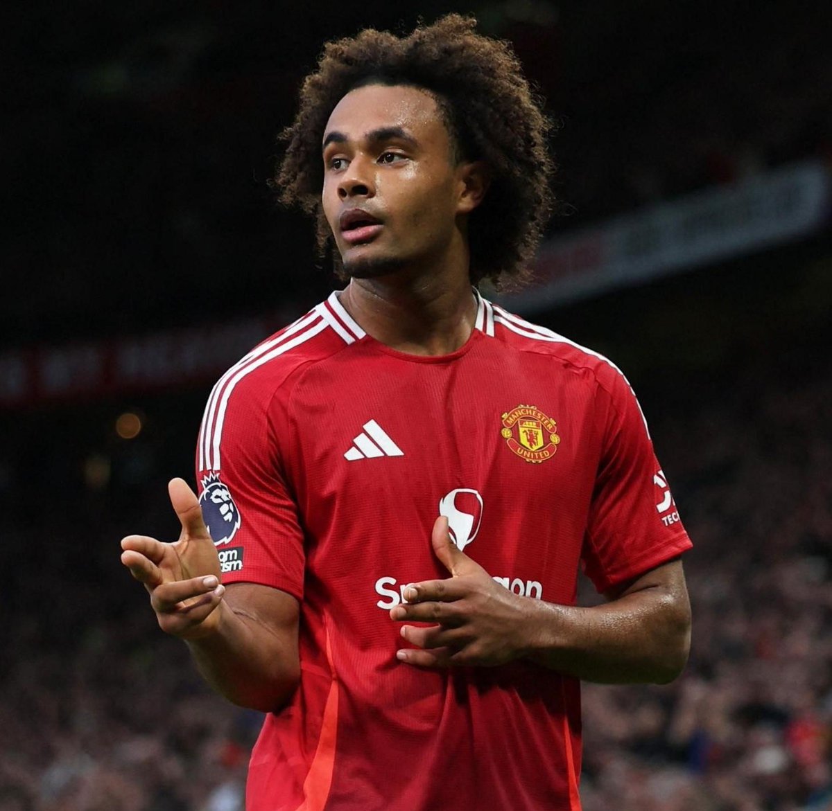 🚨 - Sky Sports saying Benjamin Sesko is set to be out for at least ONE MONTH.

Just maybe it's time to give Joshua Zirkzee a chance.

Genuinely think he'd link-up well with Cunha and Mbeumo.