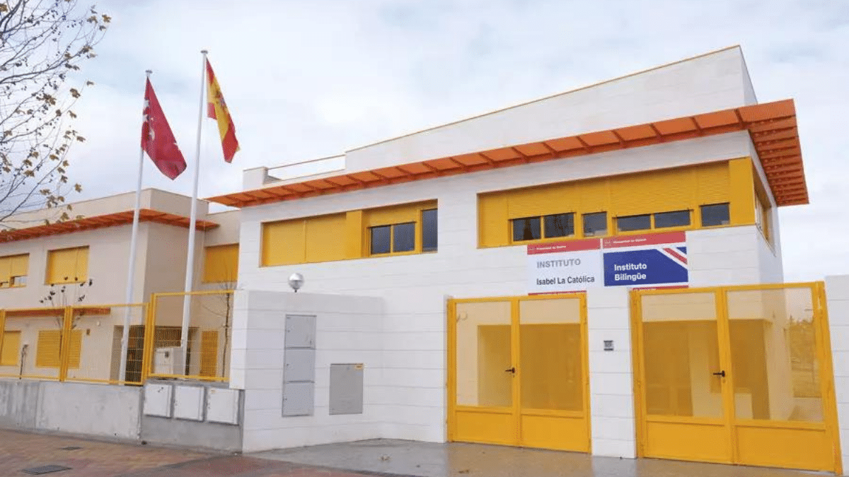 alvariteus's tweet image. Nuevos institutos en Estonia / Nuevos institutos en Madrid