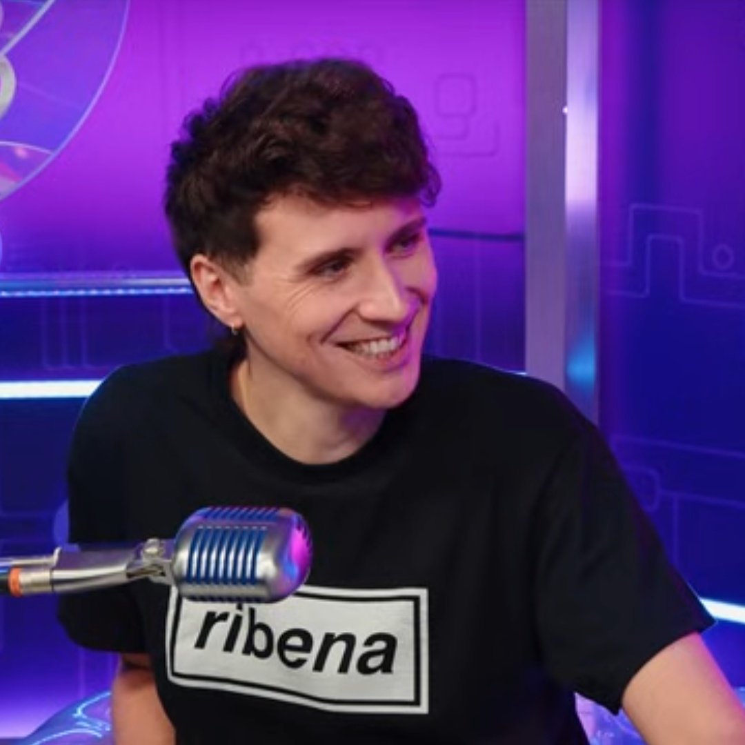 phanoutfits's tweet photo. Dan Howell - (oasis) Ribena T Shirt in Black by @zoebread - £25 - https://t.co/IFLQMufnwG https://t.co/sqGFK1S3gq