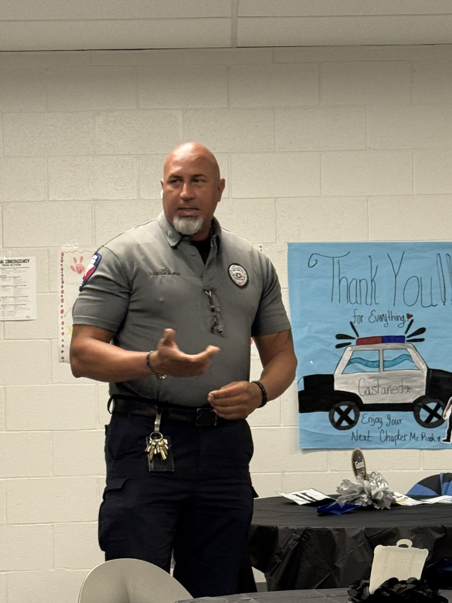 🎉 Congratulations to Sgt. Gabe Castaneda on your promotion to SISD District Security Supervisor! Your leadership, knowledge, and experience will strengthen safety and support campuses across the entire district. Well deserved! 👏 #Leadership #SISD #SecurityExcellence