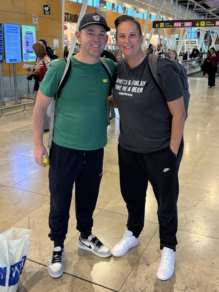 TheStensKid's tweet photo. Shirt felt appropriate for the travel home and then ran into the man, the myth, the legend, @jpfinlaynbcs on our flight home! Thanks for the great party Friday, and helping us drown our sorrows on the way home - Cheers to the bye week! π» #ShoeGameOnPoint @BMITCHLIVE30 #Madrid https://t.co/p5W5VmjYqW