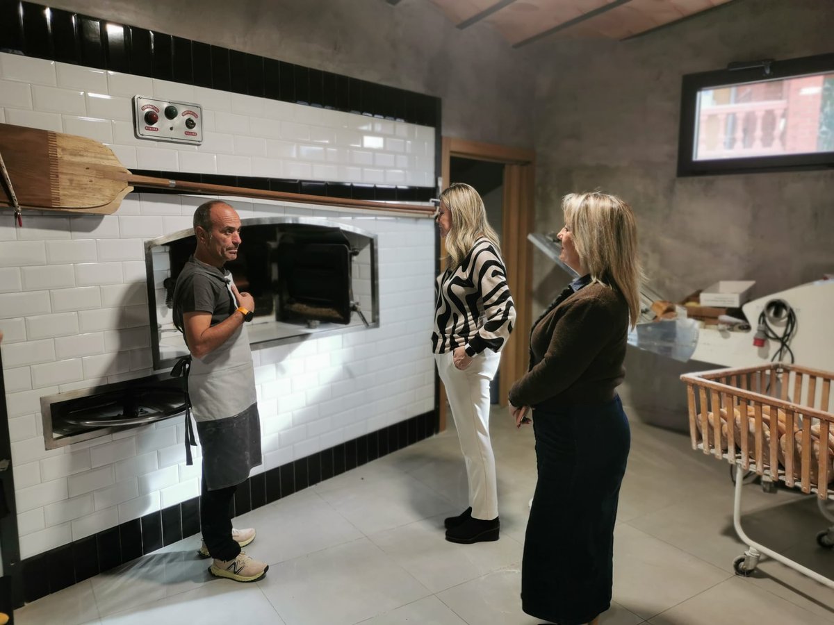 Los ocho Grupos de Desarrollo Rural de la provincia, nos hemos reunido hoy en la sede del GDR Comarca de Guadix, con Carmen Cristina de Toro y María del Carmen Reyes, para reforzar la cooperación y el trabajo en red en el medio rural
Información completa: f.mtr.cool/praorpcrol