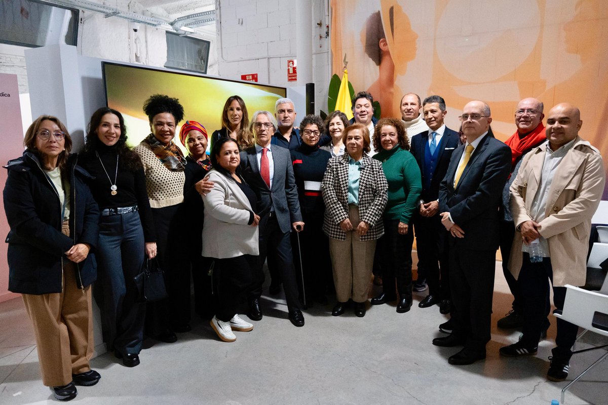 CancilleriaCol's tweet image. #Noticia 🗞️ | Cancillería moderniza la atención consular con nueva plataforma de citas basada en reconocimiento facial. 

Lee aquí la nota completa 👇
cancilleria.gov.co/newsroom/news/…