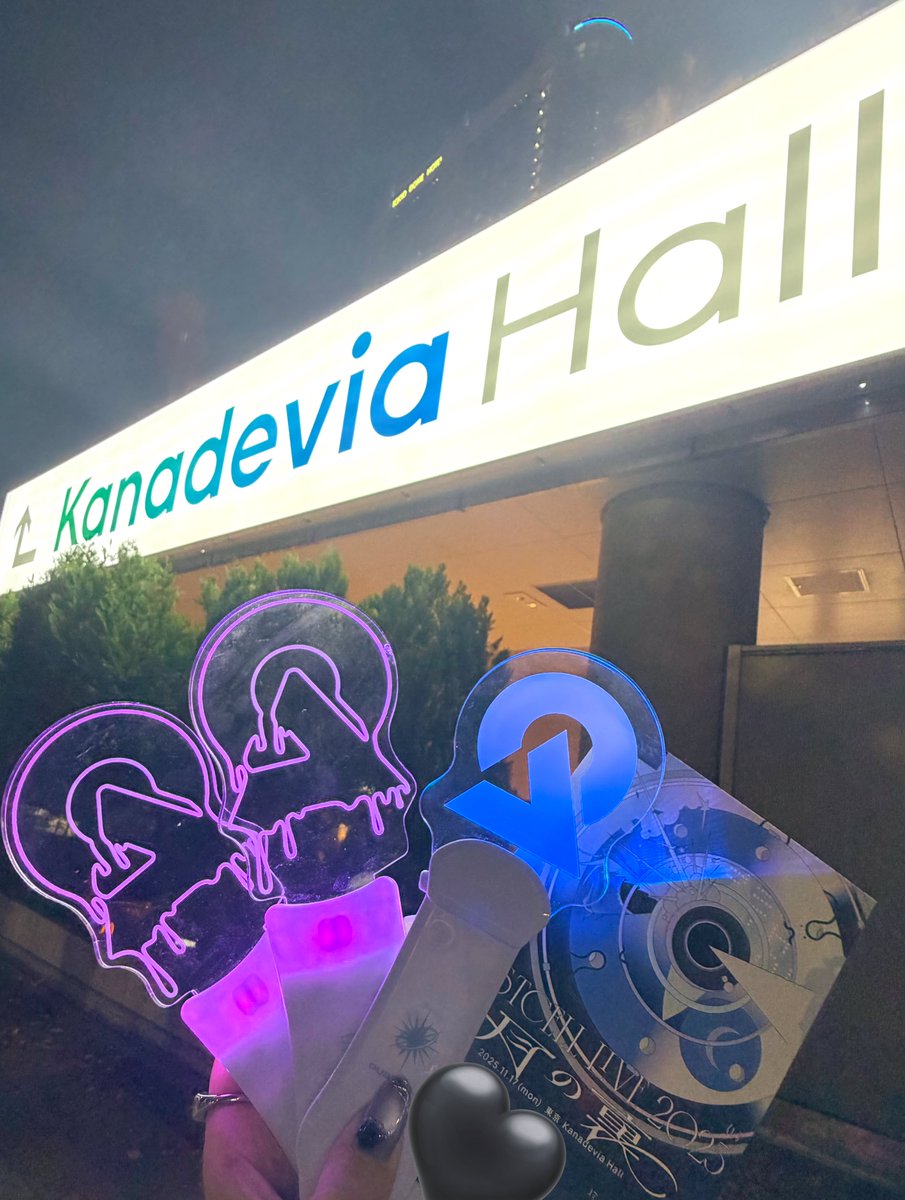 DC__S's tweet image. 久々のライブ楽しすぎた〜！！！！！
バタバタすぎて誰ともエンカせずでした◜~◝
急いでやこばで帰って明日仕事して大阪公演いくぞ！✨
大阪ではちょっとゆったり時間取れそうなので会える方いたら会ってください(՞.  ̫ .՞)