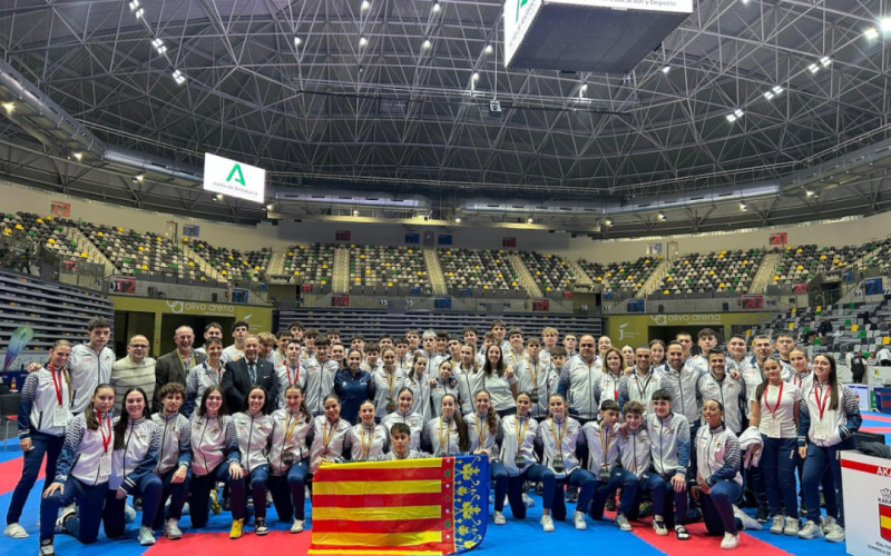 Karate
Campeonato de España Cadete, Junior y Sub21
El karate valenciano consigue 21 medallas en el Campeonato de España Cadete, Junior y Sub21 <a href="/FKCV_karate/">FKCV - Federación Karate Comunidad Valenciana y DA</a> 
wp.me/p29qcc-PKS