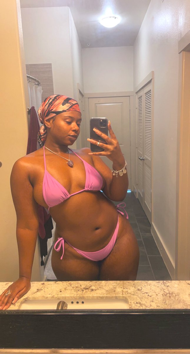 _missprettylady's tweet image. Example A: 200+ lbs here