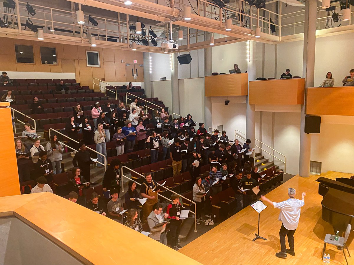 Our Honors Choir represented Beaumont beautifully at the OMEA Honor Choir Festival! Students performed in both the Treble and Mixed Choirs, showcasing their talent and hard work.

Mixed Choir: Lindsey and Molly
Treble Choir: Nora, Kadence, and Lillian