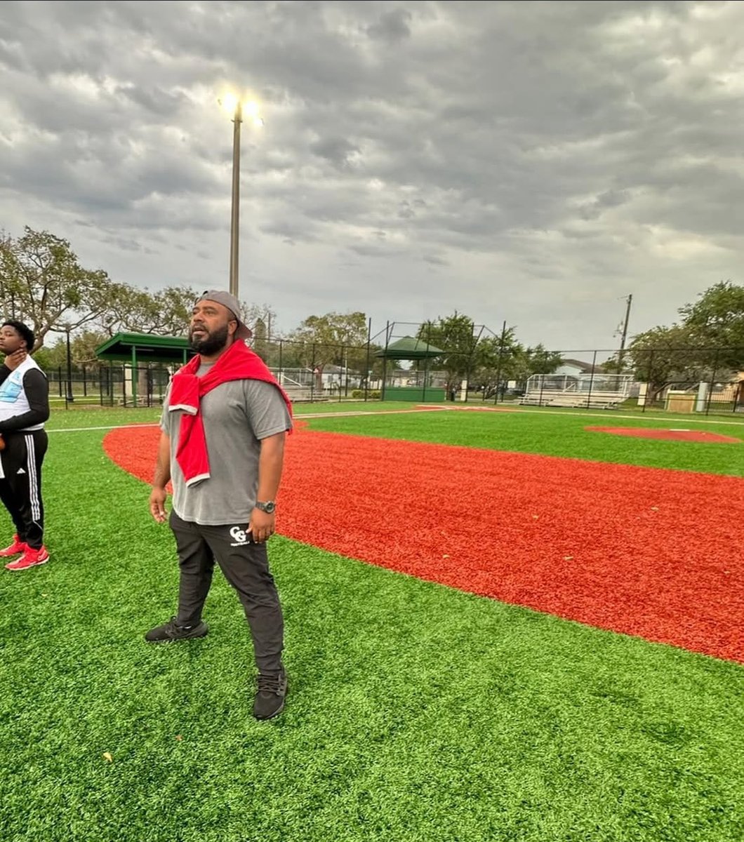 Blessed beyond belief! Celebrating my 9th year <a href="/FootballGibbons/">Cardinal Gibbons Football</a>! When others laughed at the vision God gave me. <a href="/Redskins32/">Matt DuBuc</a> embraced me. 4 more games. 1-0, 1-0, 1-0 &amp; 1-0.. #KingOfRebels #RingSeason #Chiefs #Family #954