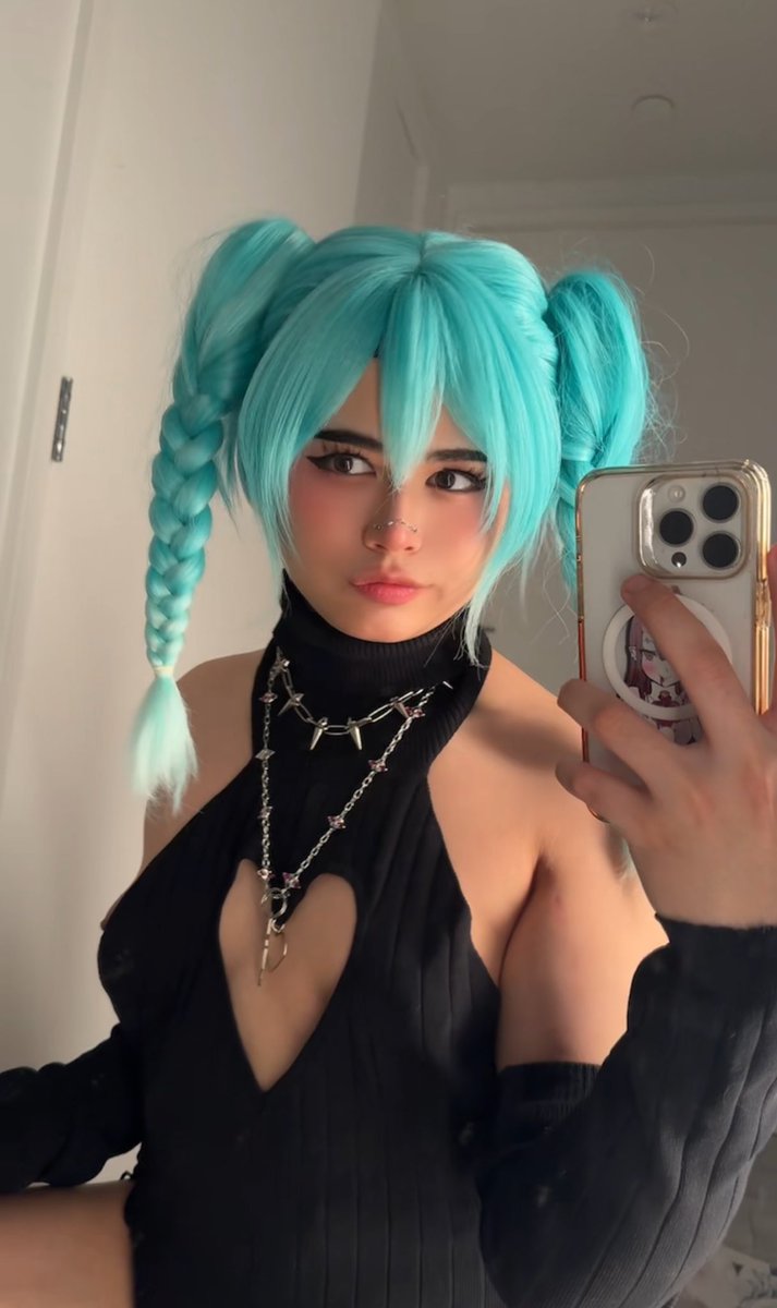 empress_kiyana's tweet image. hiii (say it back or else)