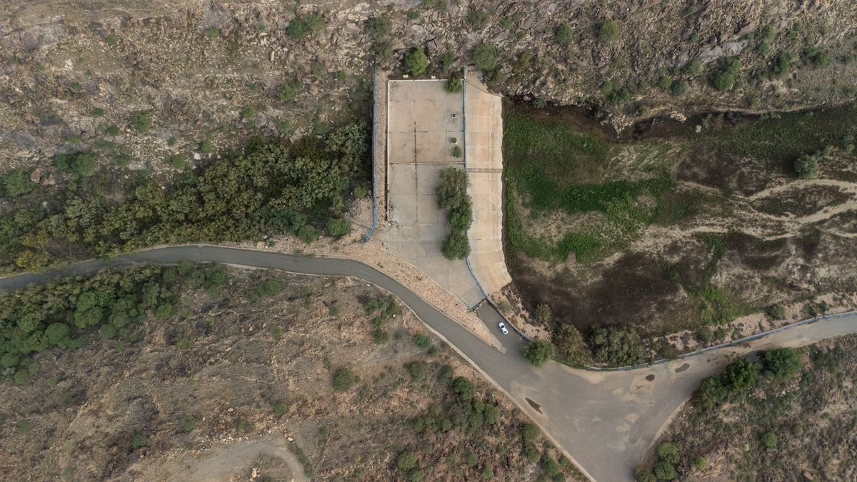 أول متنزه وطني بمنطقة مكة المكرمة.. 
"المركز الوطني لتنمية الغطاء النباتي ومكافحة التصحر"
يعلن افتتاح منتزة الطائف الوطني بسيسد مع استمرار أعمال التطوير 
على مساحة 11مليون م2
..يضم:
 •150 ألف شتلة 
•مسار طبيعي بطول 3 كم
•بوابة مستوحاة من النمو الطبيعي للغطاء النباتي