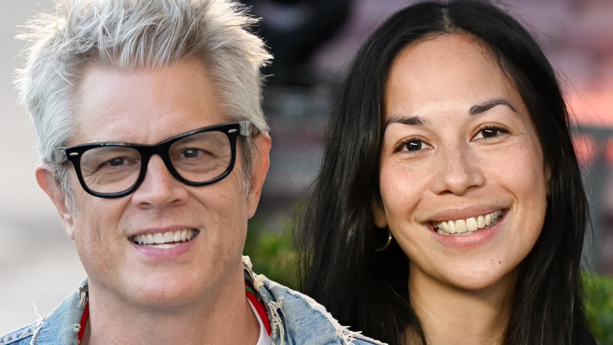 TMZ's tweet image. ❤️ Johnny Knoxville announces his marriage to Emily Ting! tmz.me/O8e3dsP