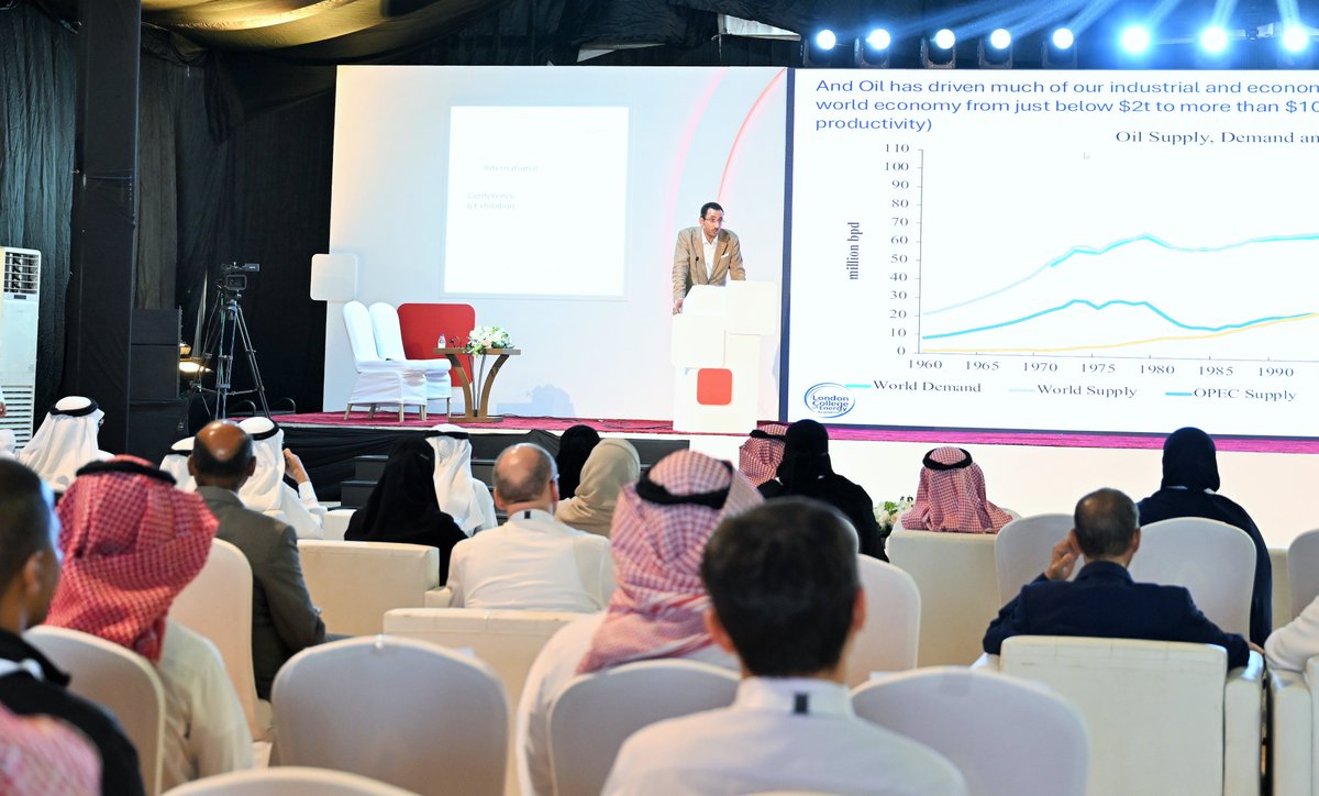 Jics_2100's tweet image. ضمن فعاليات  اليوم الأول من مؤتمر #LabTech_2025، قدم المؤتمر جلسات علمية متخصصة وورش عمل نوعية تناولت أحدث تقنيات ، ونظم الجودة، وأساليب الابتكار في  المختبرات والبيئات الصناعية.
#JICS 
#LabTech2025
 #Innovation 
 #Jazan