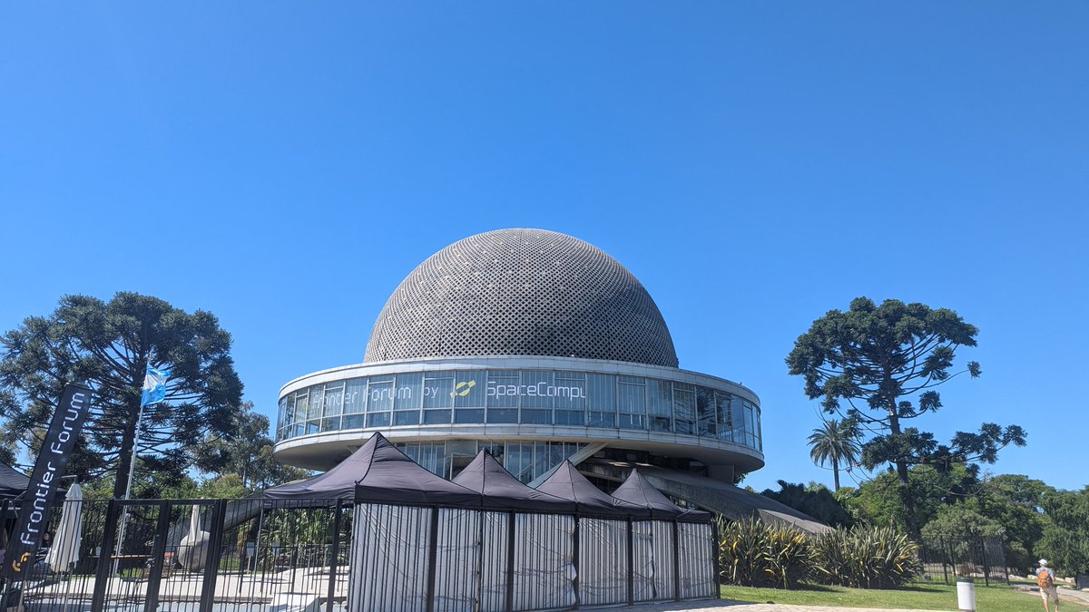 FryCookVC's tweet image. 🛰️🛰️🛰️This has to be the coolest venue I&apos;ve ever seen at a crypto conference and at @EFDevcon 🛰️🛰️🛰️

Space is the future.

Crypto is the future.

SpaceComputer combines these futures. 

What an awesome event and stage. Well done @SpaceComputerIO and thank you for the invite 🙏