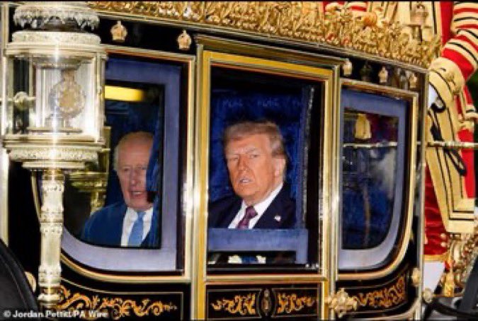 Ronnie21122112's tweet photo. #TwoKings are best!!! #MAGA https://t.co/xsUpCWRN7a