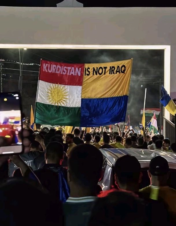 jrtttt_'s tweet photo. Oh my beloved duhok 💛 https://t.co/LIJFtS6w8F
