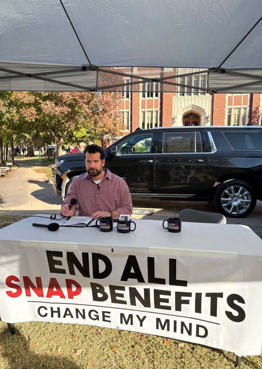 RyanHar16220125's tweet image. &quot;Man who got over 70 thousand dollars from the government in a loan that he didn&apos;t have to return argues to we shouldn&apos;t provide 180 bucks a month on food assistance for poor families&quot;