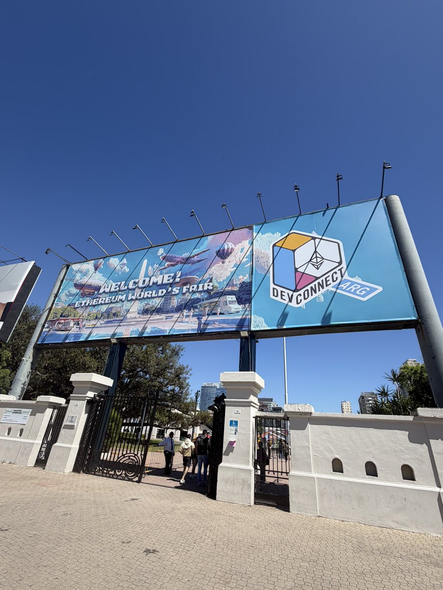 0xBA's tweet image. Here @ Devconnect with our team dedalo.io 
ping to tall about cybersecurity in web2/web3 and stuff 🥷
@EFDevcon