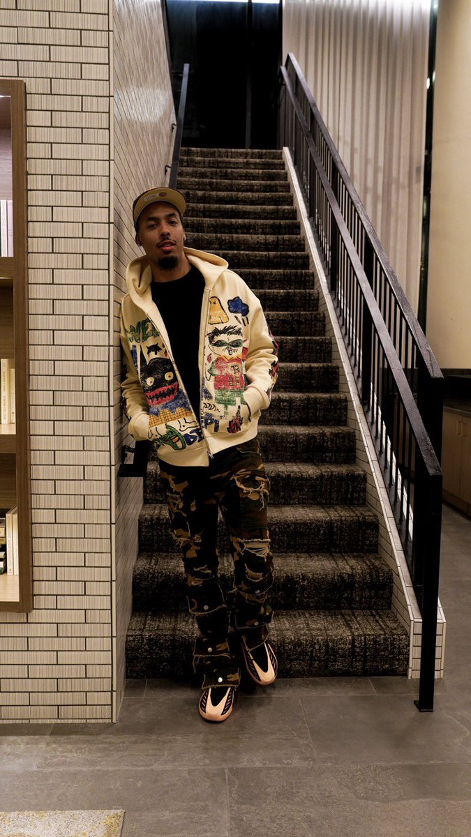 TopdollaSweizy's tweet photo. IT AINT EASY https://t.co/I9dIHMbFbH