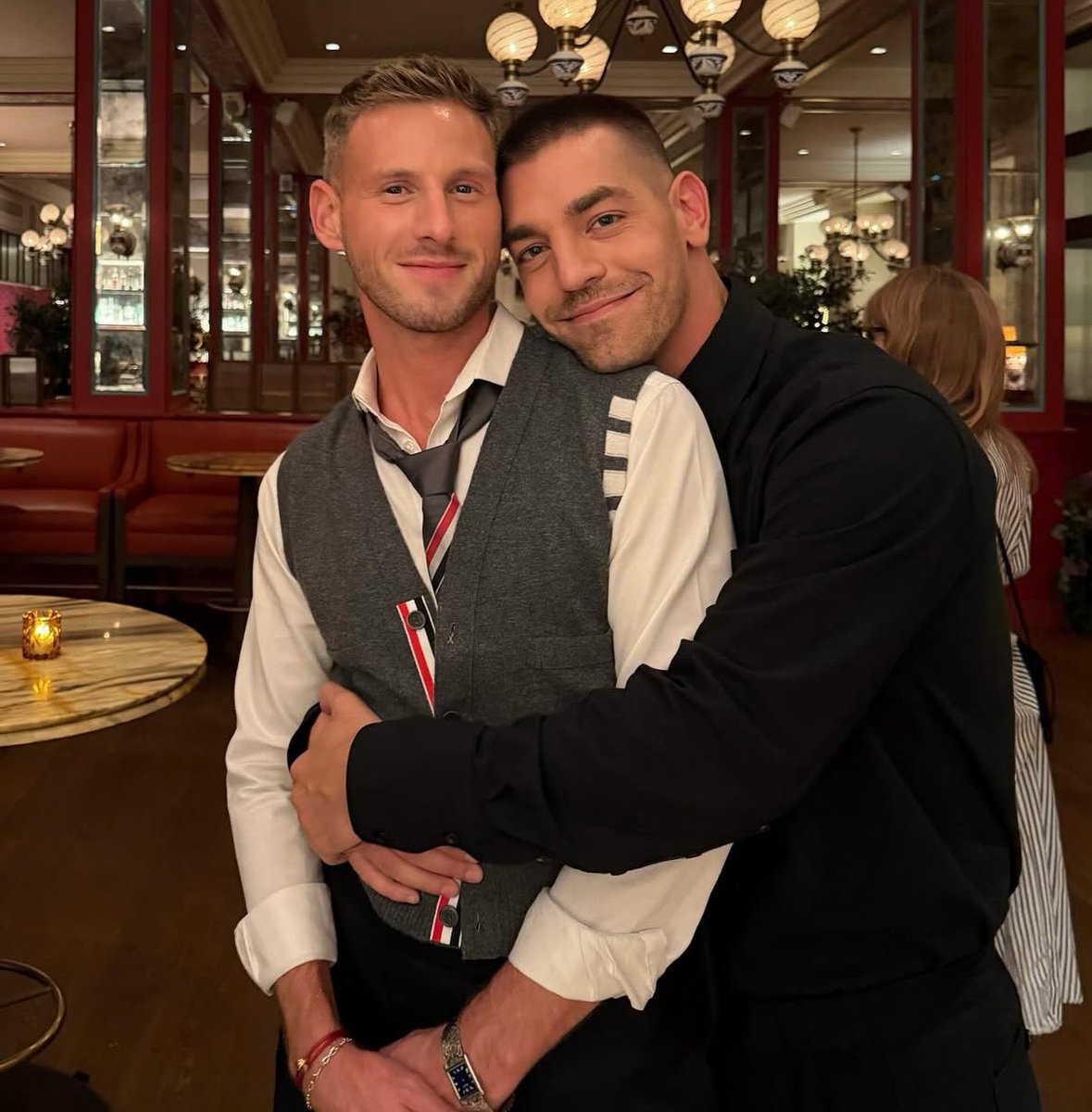 HousewivesHub's tweet image. Matt Rogers and Fraser from Below Deck are dating