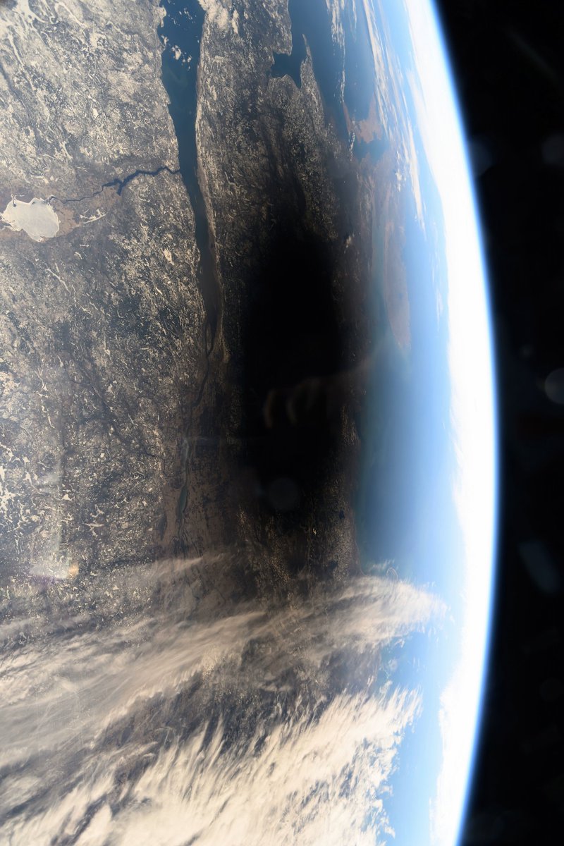 MAstronomers's tweet image. This is what solar eclipse looks like from Space