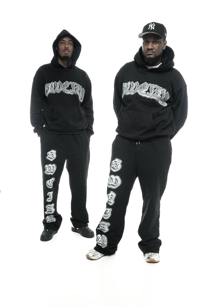 TopdollaSweizy's tweet photo. NEW SWEATSUITS OUT NOW https://t.co/S8grX7R0yF https://t.co/e3mTqDZjf8
