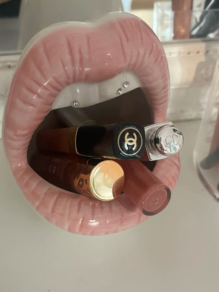 aaestheticbrain's tweet image. 