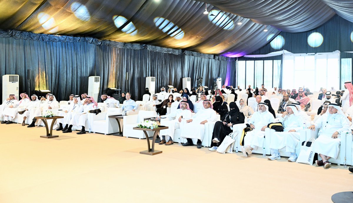 Jics_2100's tweet image. ضمن فعاليات  اليوم الأول من مؤتمر #LabTech_2025، قدم المؤتمر جلسات علمية متخصصة وورش عمل نوعية تناولت أحدث تقنيات ، ونظم الجودة، وأساليب الابتكار في  المختبرات والبيئات الصناعية.
#JICS 
#LabTech2025
 #Innovation 
 #Jazan