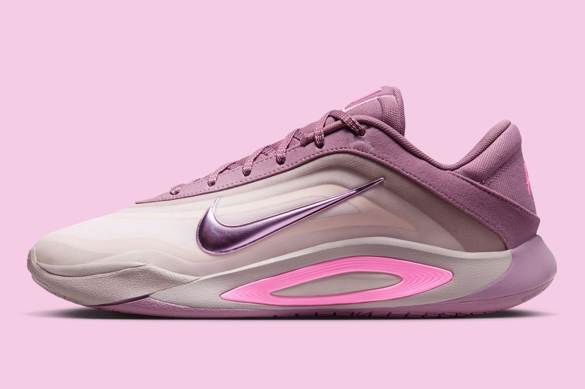 JustFreshKicks's tweet image. FIRST LOOK: A'ja Wilson's Nike A’One “Dog Mom” inspired by her three dogs 🐶