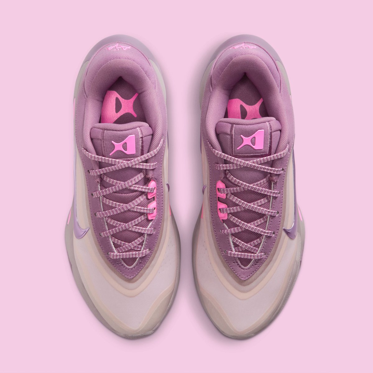 JustFreshKicks's tweet image. FIRST LOOK: A'ja Wilson's Nike A’One “Dog Mom” inspired by her three dogs 🐶