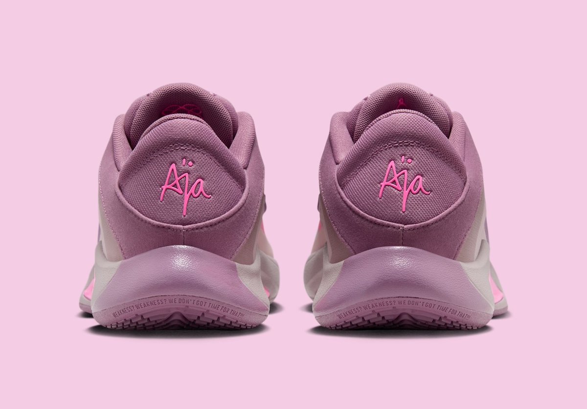 JustFreshKicks's tweet image. FIRST LOOK: A'ja Wilson's Nike A’One “Dog Mom” inspired by her three dogs 🐶