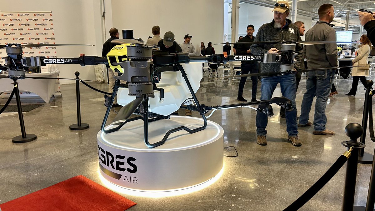 SRDC2's tweet image. A big day last Thursday (11/13) at ImageTek&apos;s new North Springfield  location, where they announced their partnership with Ceres Air to  produce components for agricultural drones here in VT! #springfieldvt #srdc