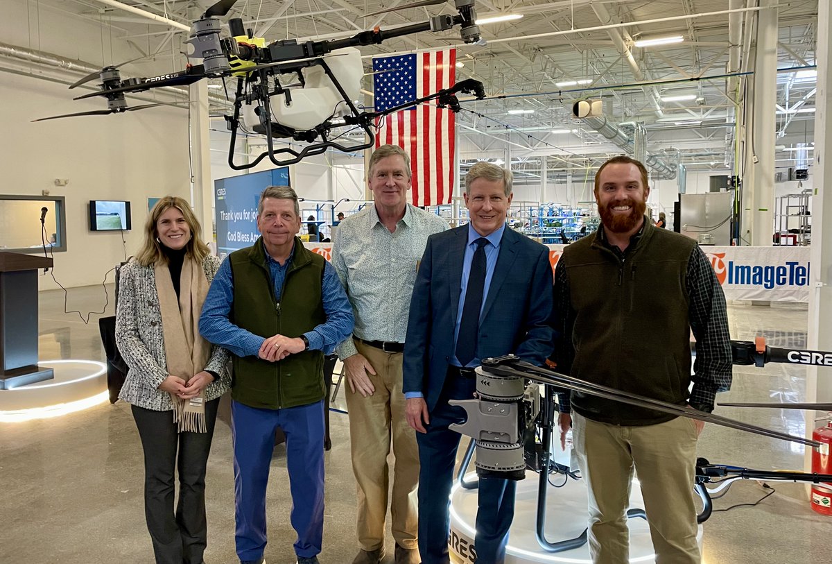 SRDC2's tweet image. A big day last Thursday (11/13) at ImageTek&apos;s new North Springfield  location, where they announced their partnership with Ceres Air to  produce components for agricultural drones here in VT! #springfieldvt #srdc