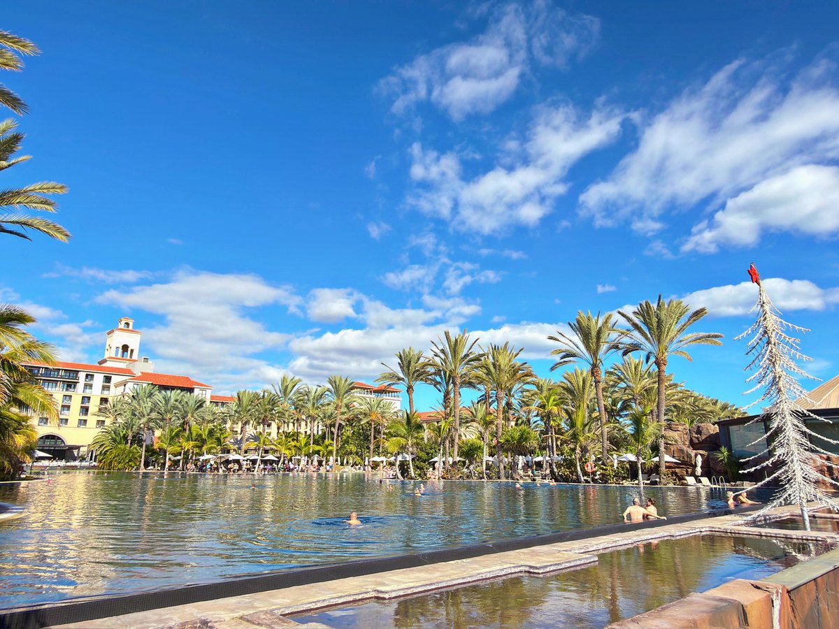 mycanaryislands's tweet image. Christmas Atmosphere at Hotel Costa Meloneras🎄

#Christmas #navidad #meta #dulces #special #grancanaria #maspalomas #canarias #españa #mycanaryislands #fblifestyle #lopesancostameloneras