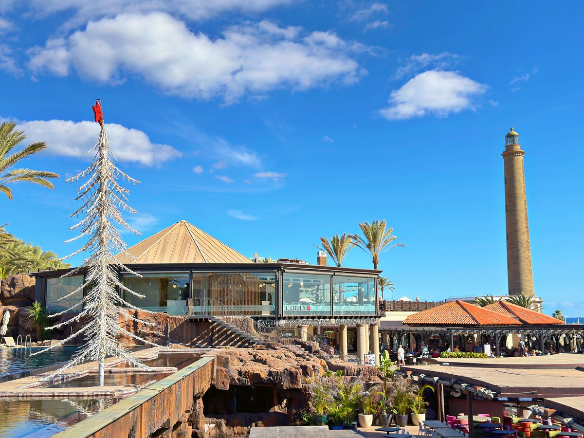 mycanaryislands's tweet image. Christmas Atmosphere at Hotel Costa Meloneras🎄

#Christmas #navidad #meta #dulces #special #grancanaria #maspalomas #canarias #españa #mycanaryislands #fblifestyle #lopesancostameloneras