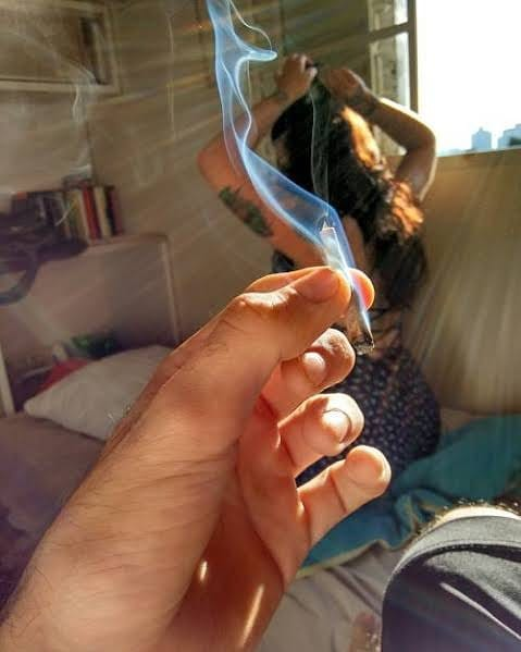 ChapoDoChong's tweet photo. Minha meta de relacionamento é acordar todos os dias com ela do lado e um fino pra chapar https://t.co/xae1ACuWUT