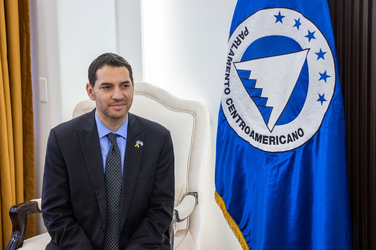 Presidenta <a href="/PARLACEN/">PARLACEN</a> HD Karla Gutiérrez recibió en Visita de Cortesía al Excelentísimo Embajador de Israel, en Guatemala, Sr. Alon Lavi, con quien conversaron sobre temas de interés mutuo para fortalecer amistad y cooperación