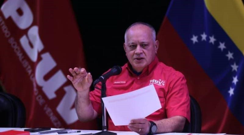 YuselyMartinez's tweet image. Diosdado Cabello, durante una rueda de prensa:
‌Más de 4 millones de #Venezolanos participaron en asambleas #comunitarias
Para participar en las #asambleas comunitarias de los Comités Bolivarianos de Base Integral (CBBI), se movilizaron 4 millones 523 mil 822 ciudadanos