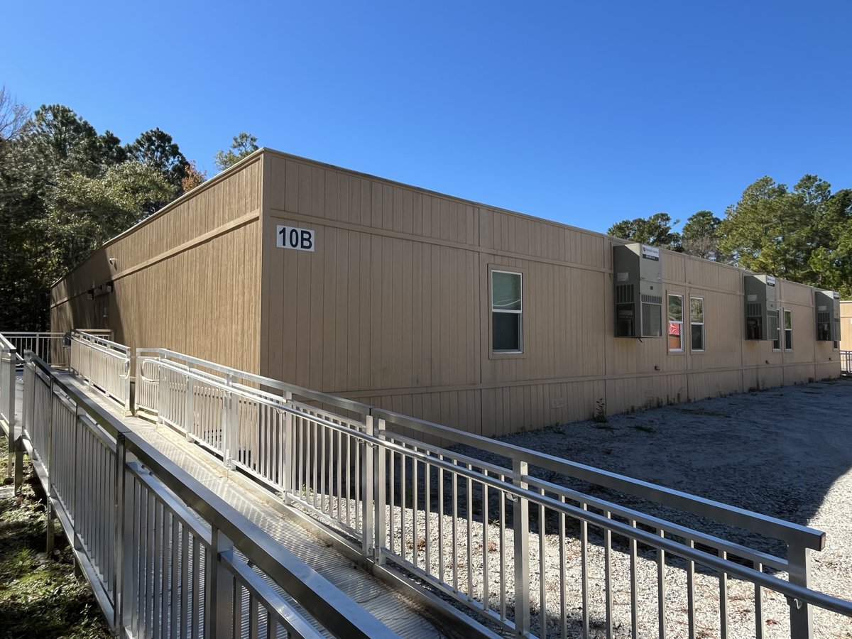 ModularGenius's tweet image. A new charter school in Beaufort County, SC, needed classroom space in time for opening day. Modular Genius delivered two relocatable modular buildings in phased installation, providing a flexible, fully compliant educational environment.

hubs.ly/Q03TC5BT0