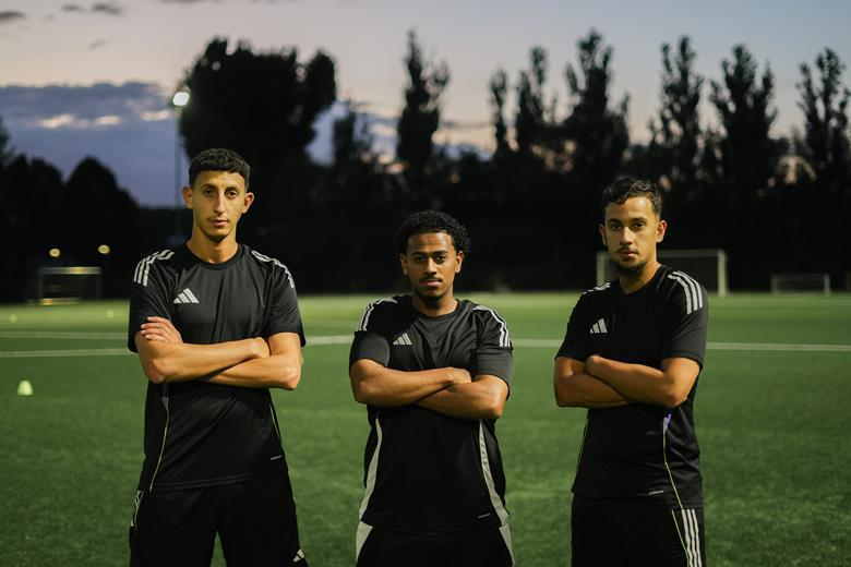 SweeperPod's tweet image. 🇳🇱 FC Failliet/Finesse, a club founded by three content creators, has entered the 10th tier of the football pyramid in the Netherlands this season.

Based just outside Amsterdam, the club&apos;s live streams &amp;amp; social channels have already attracted tens of thousands &amp;amp; tens of millions…