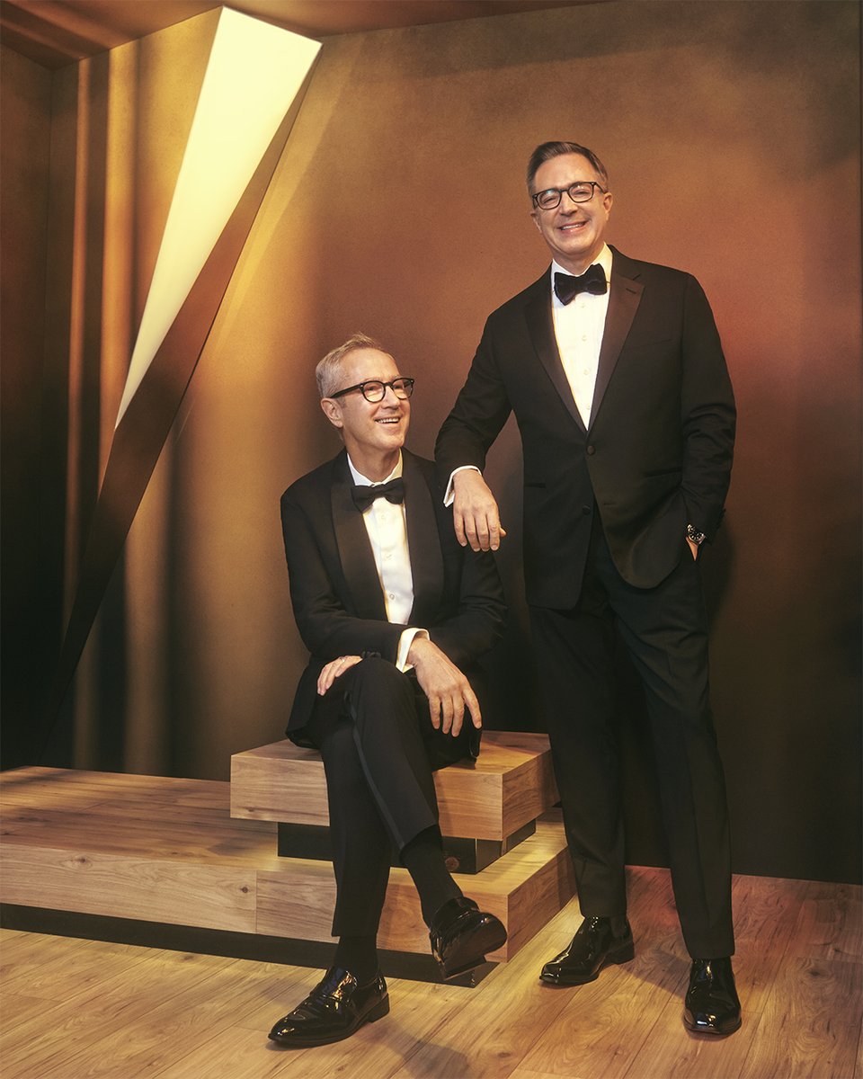TheAcademy's tweet image. Bill Kramer, CEO of the Academy of Motion Picture Arts and Sciences (R), and Peter Cipkowski x Governors Awards.

Photography: Cibelle Levi
Set Design: Justin Corrigan