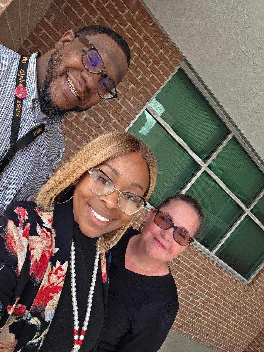SpringRti's tweet image. Today the @SpringRti Team, with our director, @AmersonDeMonica, went to support @HEES_springisd, @MajorElementary, and @eickenrohtelem where we observed evidence of MTSS implementation. 

#MTSS is on the move! @SISD_Transform