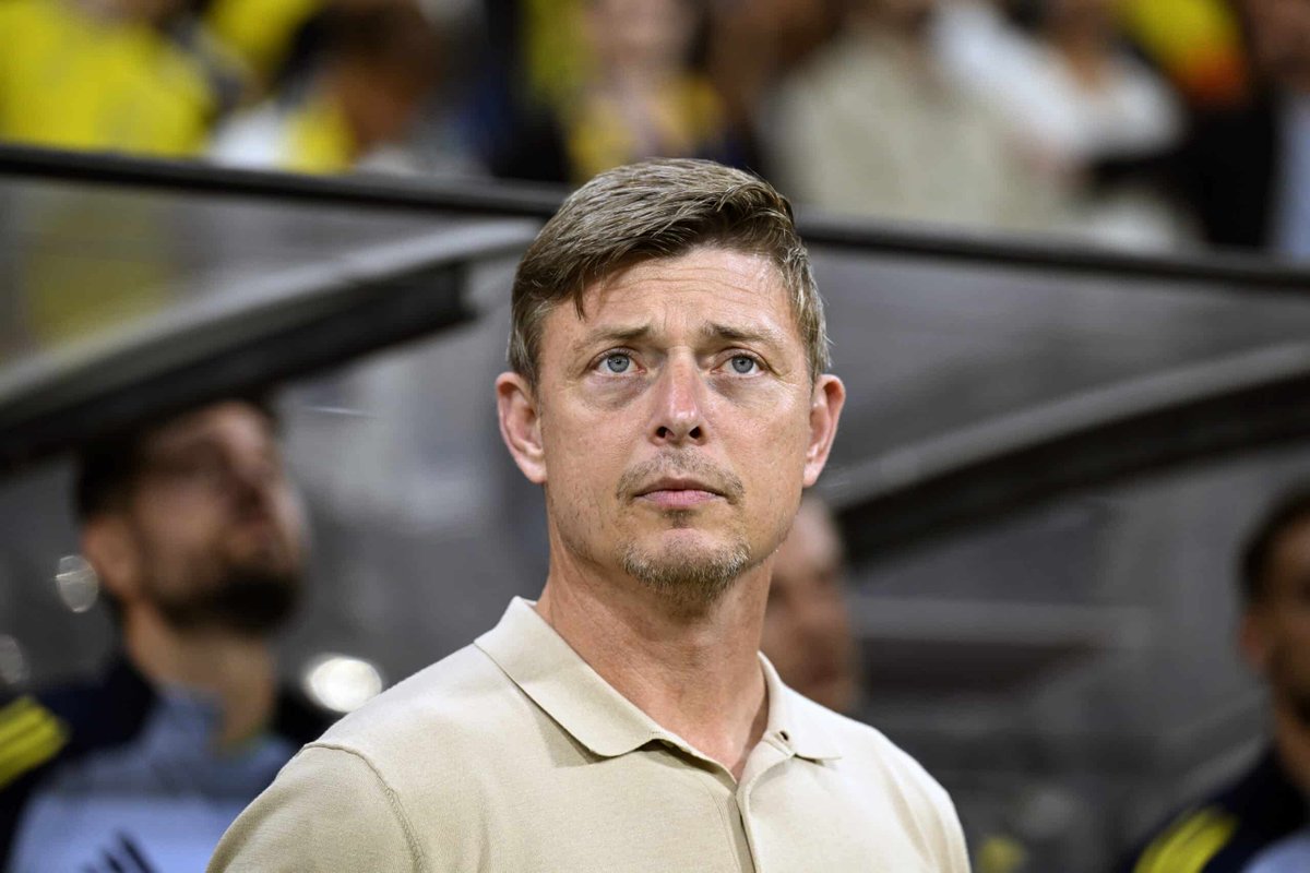 Ruotsista potkittu valmentaja saamassa töitä atleetti.fi/ruotsista-potk…