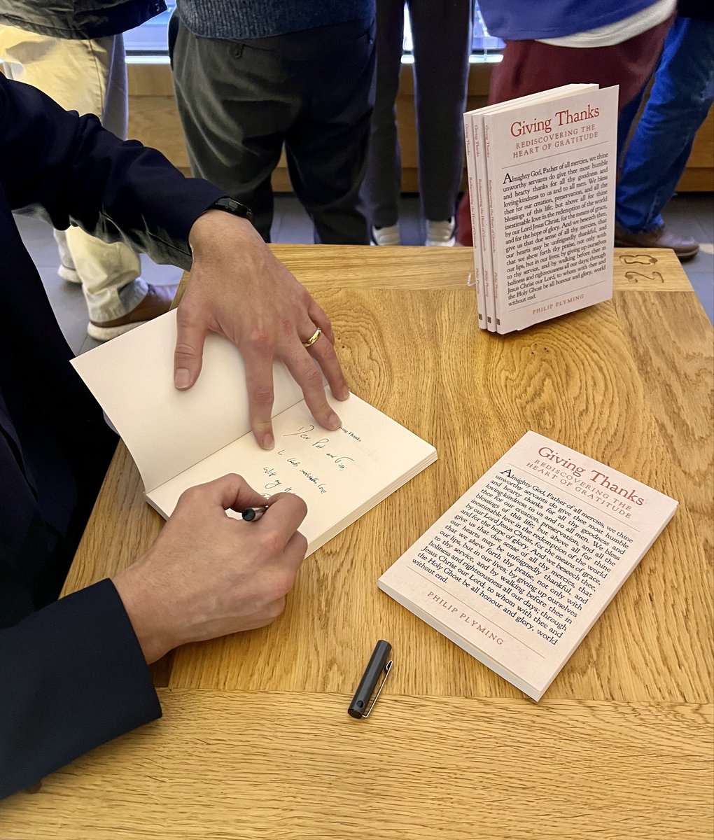 Durham Cathedral tweet media