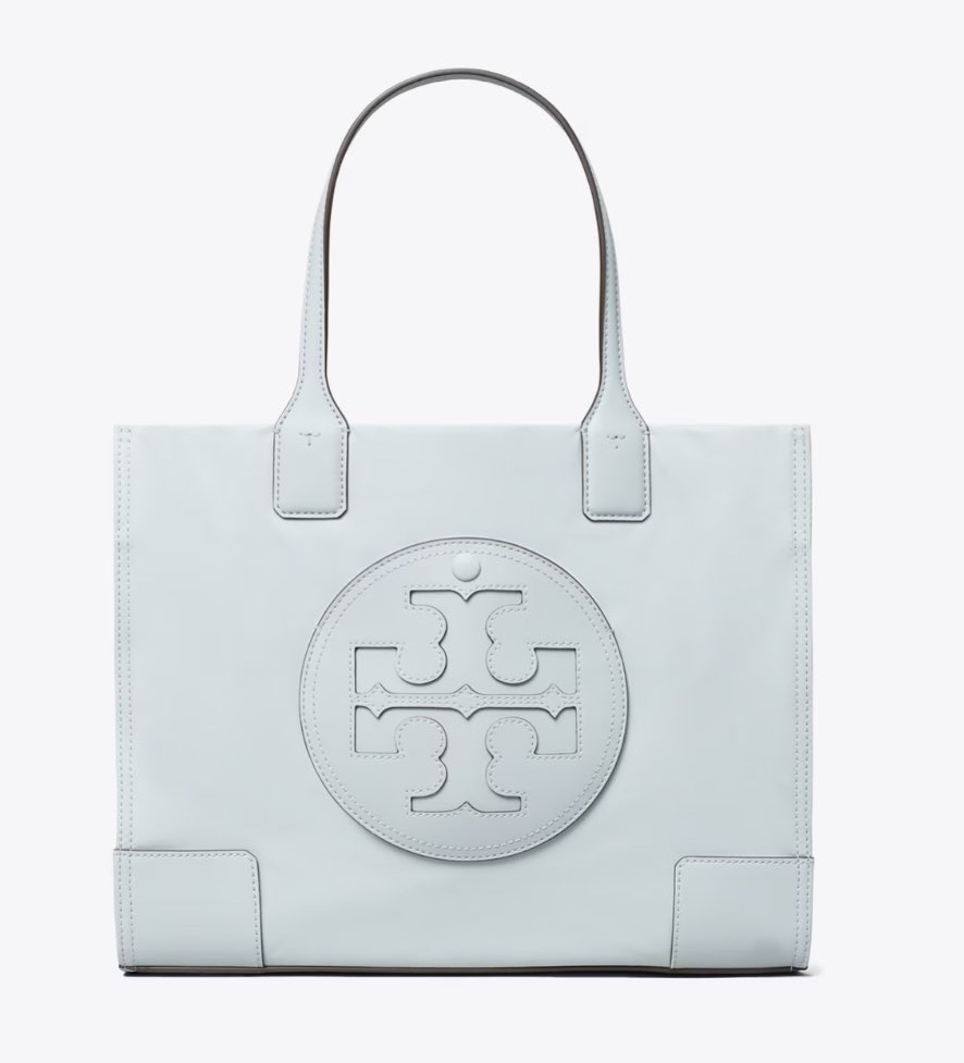 jhi_i's tweet photo. Tory burch ✨
- السعر : 705 ريال
- الشحن الدولي لاحقاً..
للطلب 🛍️ #وسيطة
 https://t.co/lSb9whj7Iy https://t.co/4F1QumCGAk
