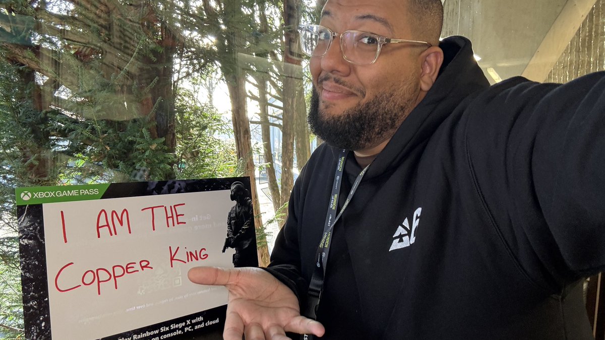 And just like that it's all over I’m home safe.

What an experience, thank you to all the amazing new creators I got
To meet, thank you to <a href="/Ubisoft_UK/">Ubisoft UK</a> <a href="/MrNealio/">Neale Maker</a>, <a href="/KeirNotKier/">Keir</a> for looking after me while in Germany for the Major. 

It's times like these when I'm extremely thankful