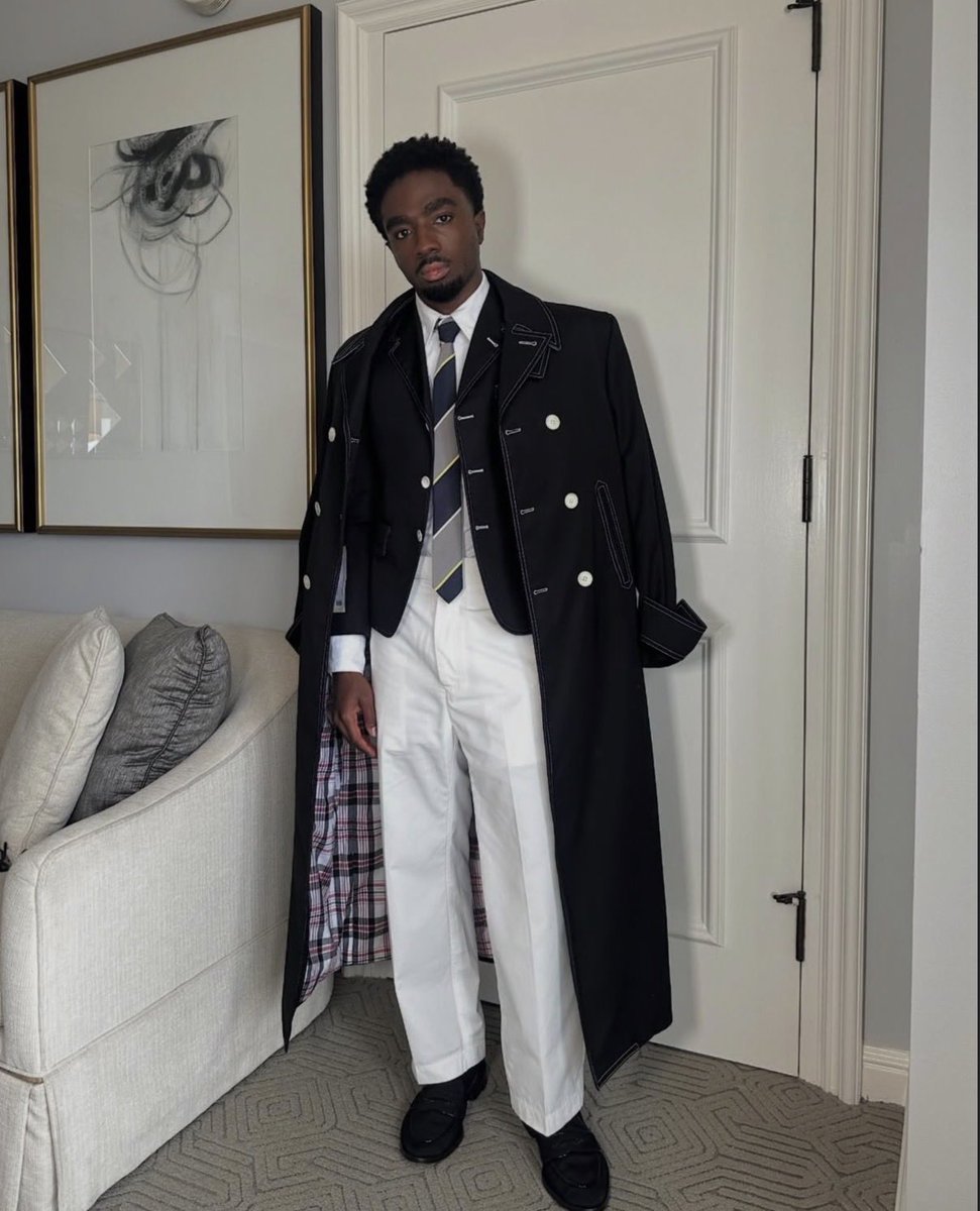 updatescaleb's tweet image. New photos of Caleb McLaughlin in his Stranger Things press outfits 

via @/katieqian on instagram